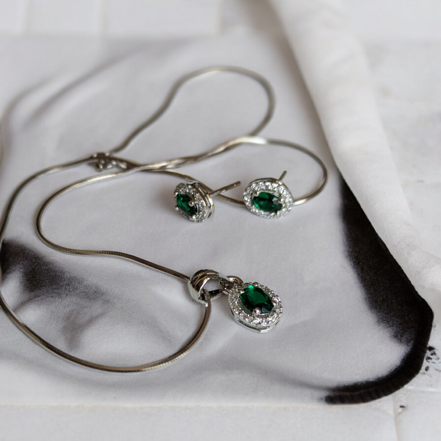 Emerald Entwined Elegance